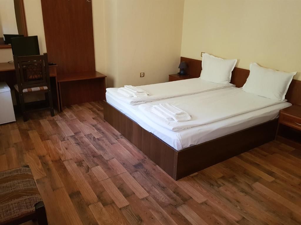 Отель Hotel Fedora Рибарица